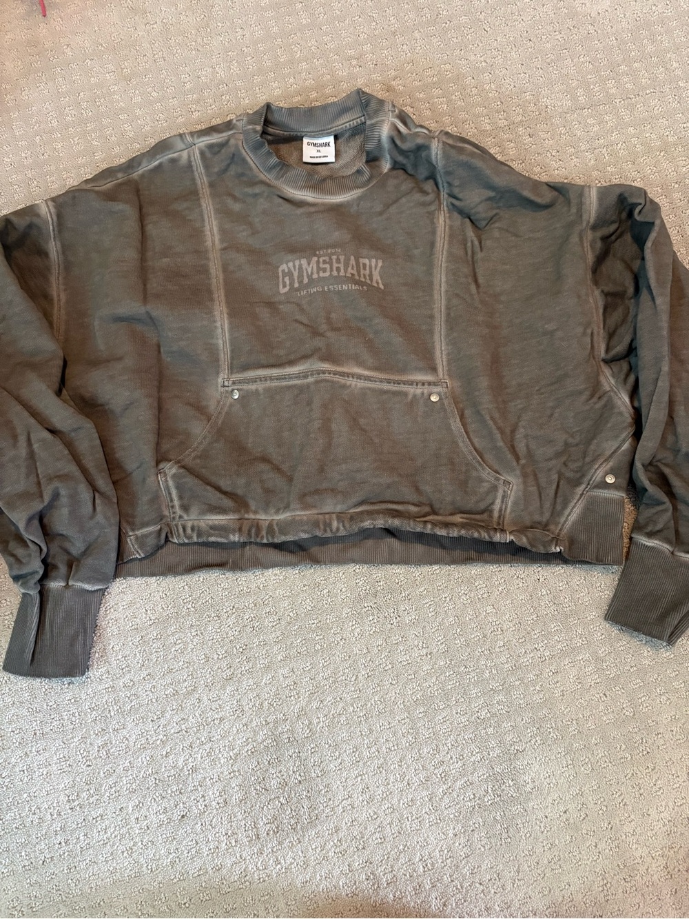 Gymshark Women’s Washed Charcoal Cropped Crewneck Sweatshirt